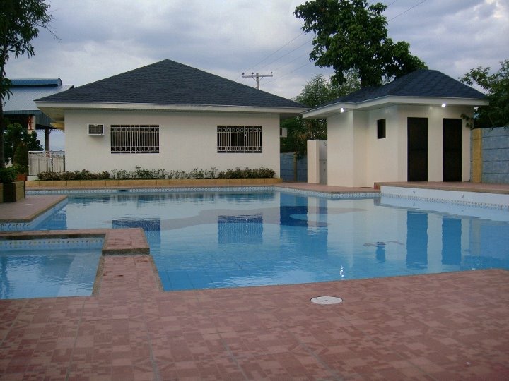 Octagon Villa private pool